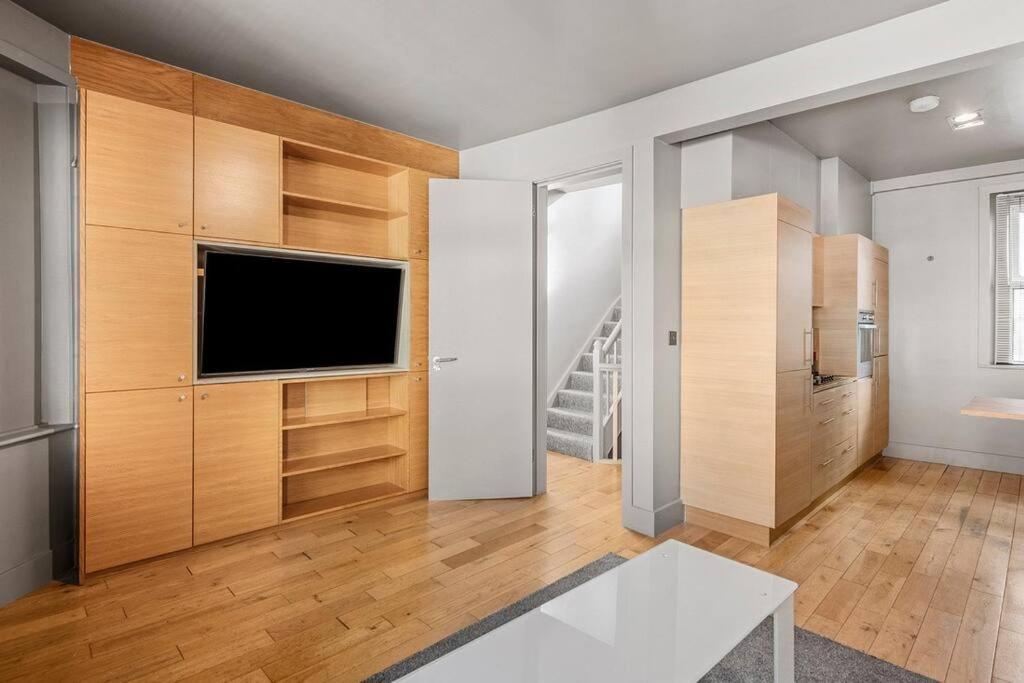 Spacious Home On Chapel Market Лондон Екстериор снимка